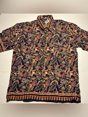 Vintage Singapore Collection 1990’s Button Down Tribal Cotton Short Sleeve Shirt